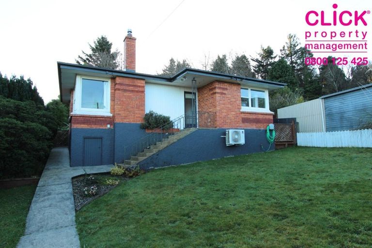 Photo of property in 17 Gilkison Street, Halfway Bush, Dunedin, 9010