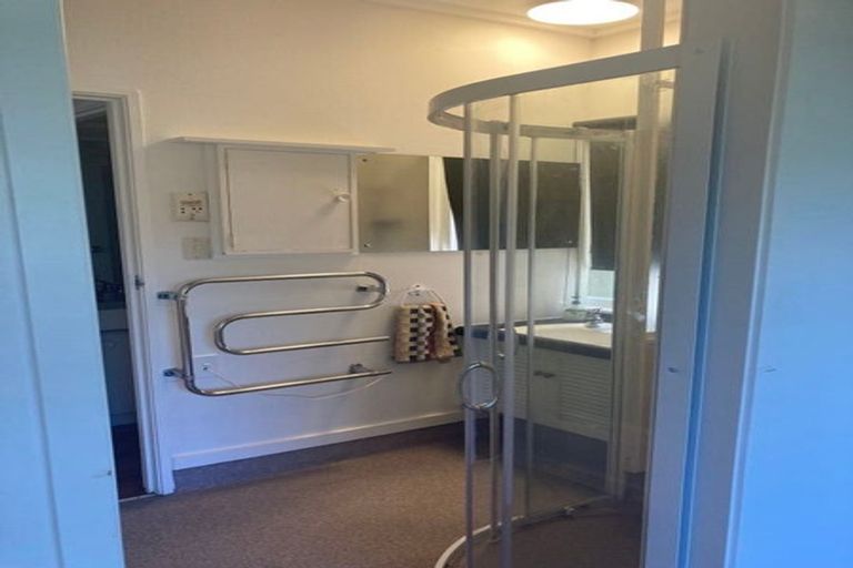 Photo of property in 15 Hattaway Avenue, Bucklands Beach, Auckland, 2012