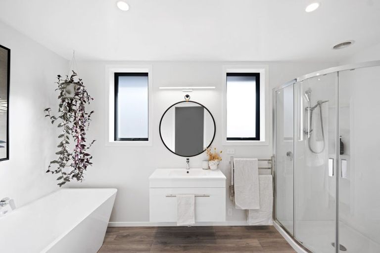 Photo of property in 37 Ruru Street, Cambridge, 3434