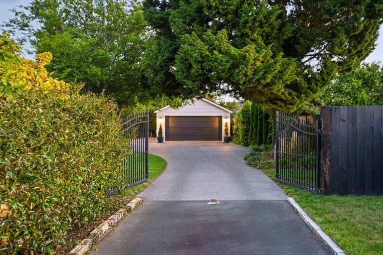 Photo of property in 16 Endeavour Avenue, Flagstaff, Hamilton, 3210