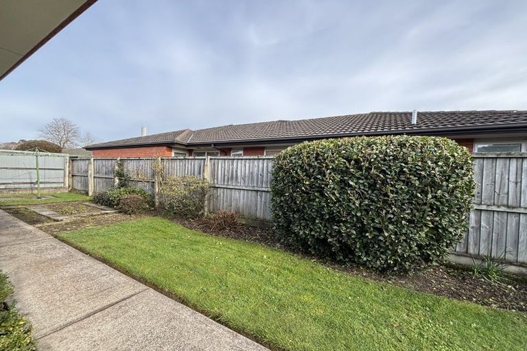 Photo of property in 2/7 Highsted Road, Bishopdale, Christchurch, 8053