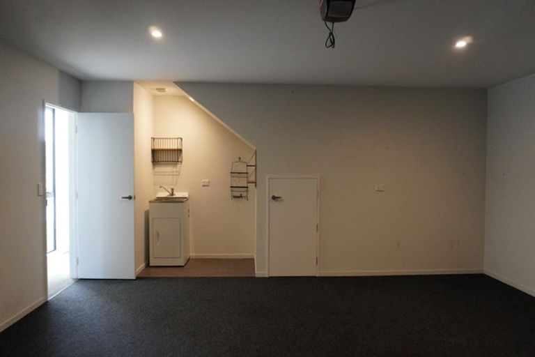 Photo of property in 28 Sholto Duncan Crescent, Halswell, Christchurch, 8025