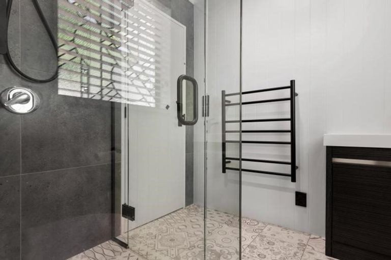 Photo of property in 2/16 Aubrey Crescent, Rainbow Point, Taupo, 3330