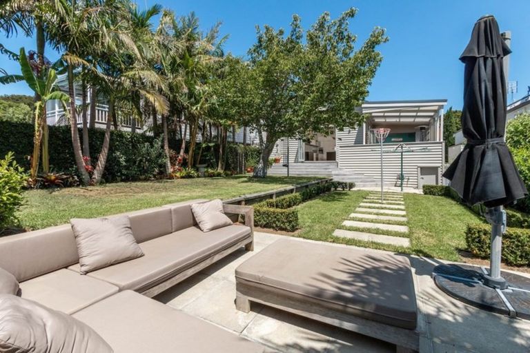 Photo of property in 17 Grosvenor Street, Grey Lynn, Auckland, 1021