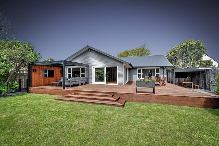 Photo of property in 28 Wairakei Road, Strowan, Christchurch, 8052