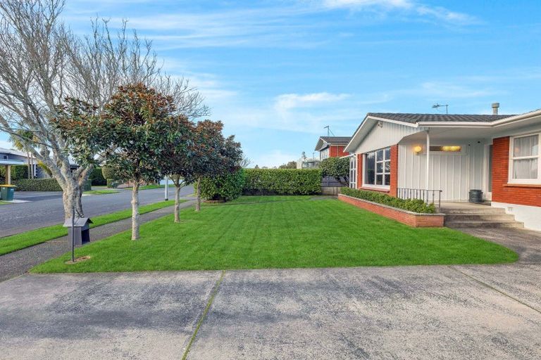 Photo of property in 4 Marnane Terrace, St Andrews, Hamilton, 3200