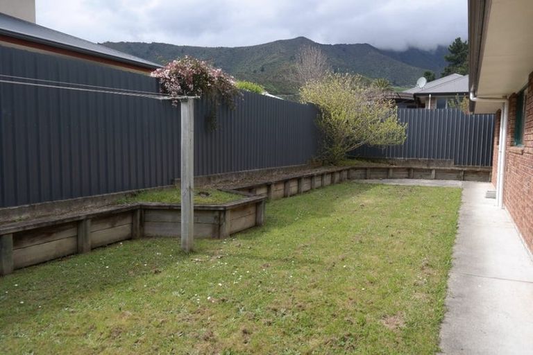 Photo of property in 16a Admiralty Place, Waikawa, Picton, 7220