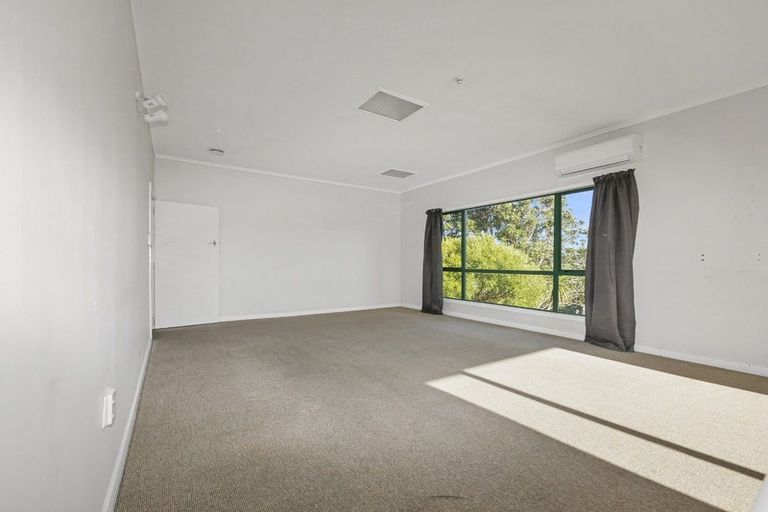 Photo of property in 82 Pembroke Road, Northland, Wellington, 6012