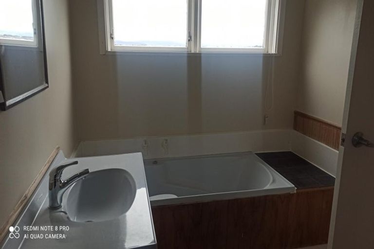 Photo of property in 6 Lowestoft Street, Balclutha, 9230