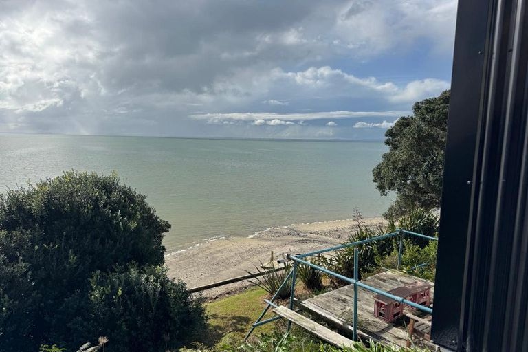 Photo of property in 41 Torkar Road, Clarks Beach, 2122