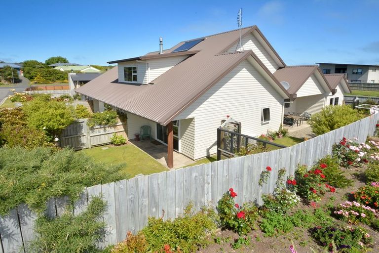 Photo of property in 36 Friendship Drive, Waldronville, Dunedin, 9018