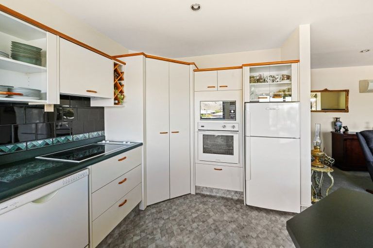 Photo of property in 6 Athenry Road, Bridge Hill, Alexandra, 9320