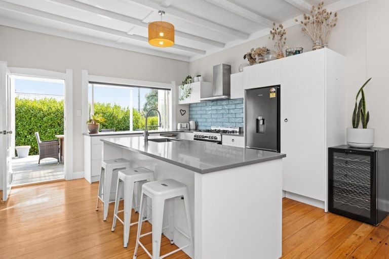 Photo of property in 126e Napier Road, Havelock North, 4130