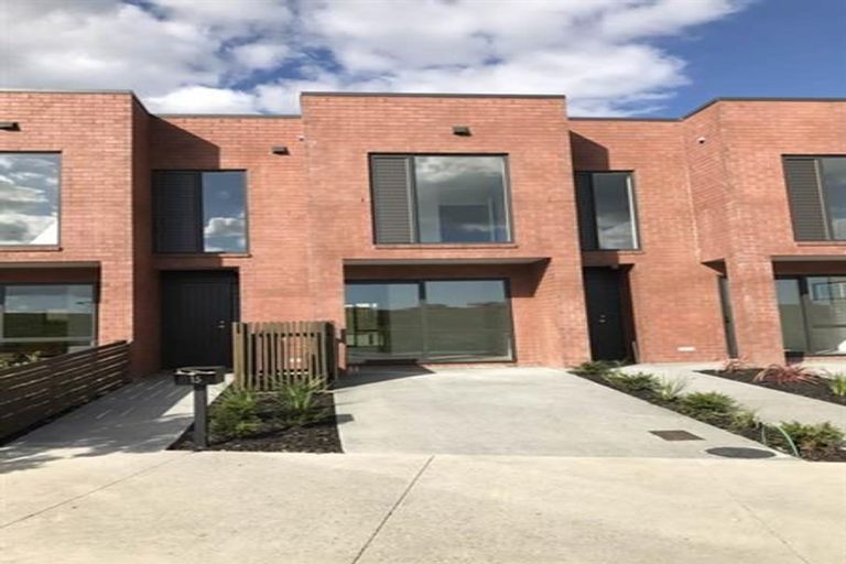 Photo of property in 15 Wallace Road, Hobsonville, Auckland, 0616