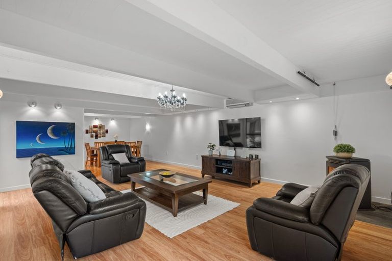 Photo of property in 83 Grahams Road, Burnside, Christchurch, 8041