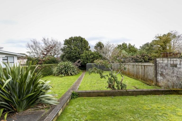 Photo of property in 30 Lismore Street, Strandon, New Plymouth, 4312