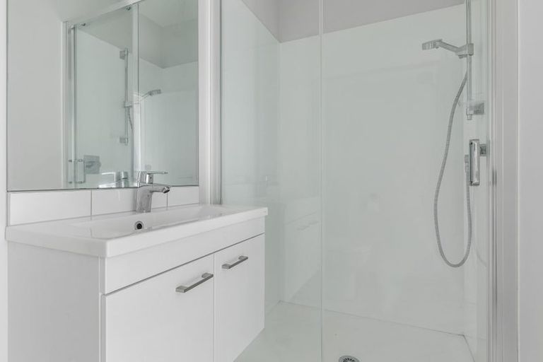 Photo of property in 7/51 Wharf Road, Te Atatu Peninsula, Auckland, 0610