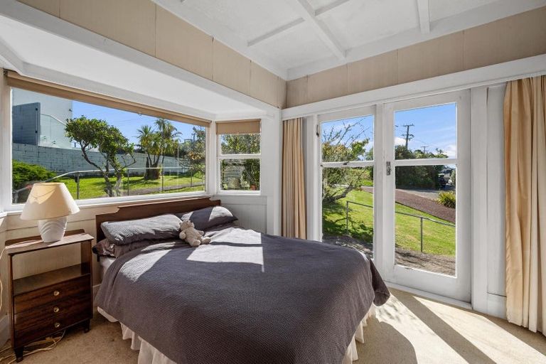 Photo of property in 49 Beach Road, Castor Bay, Auckland, 0620