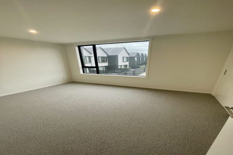 Photo of property in 15d Cuba Street, Petone, Lower Hutt, 5012