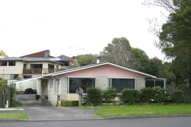 Photo of property in 20 Roto Street, Westown, New Plymouth, 4310