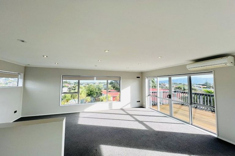 Photo of property in 69 Queens Road, Waikanae Beach, Waikanae, 5036