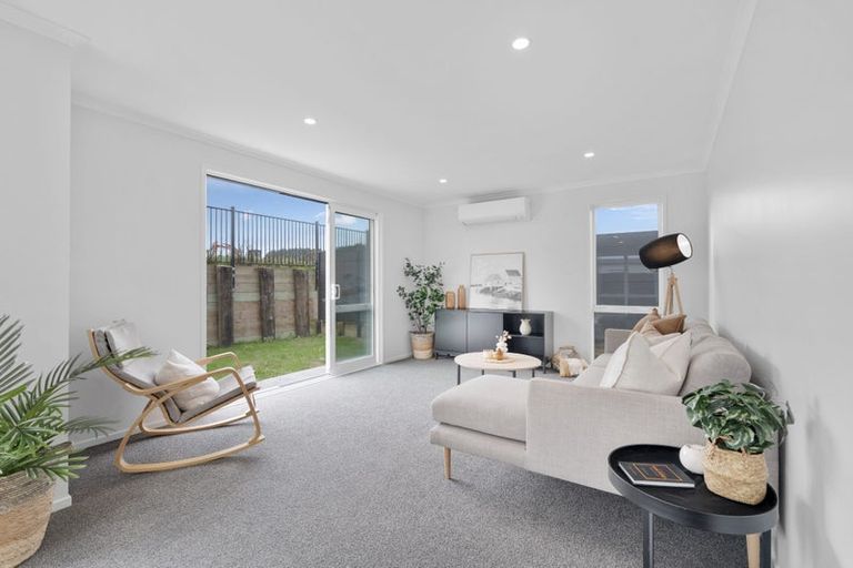 Photo of property in 32 Glenbervie Drive, Glenbervie, 0173