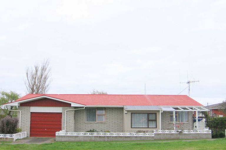 Photo of property in 45 Futter Street, Foxton, 4814