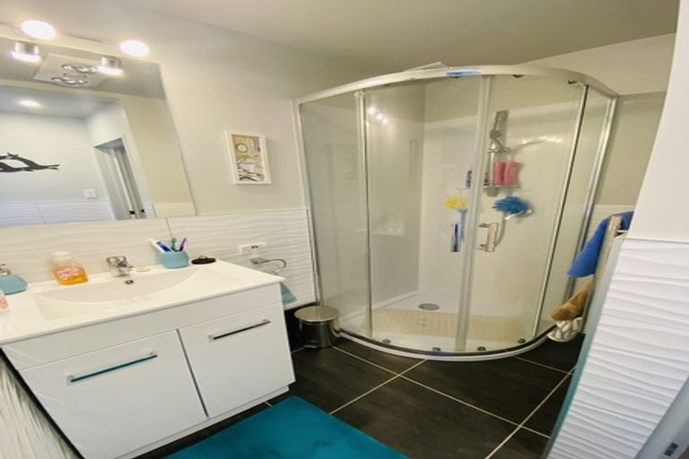 Photo of property in 31 Commodore Court, Gulf Harbour, Whangaparaoa, 0930