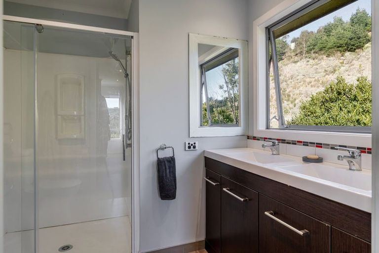 Photo of property in 191 Ngahere Park Road, Turitea, Palmerston North, 4472