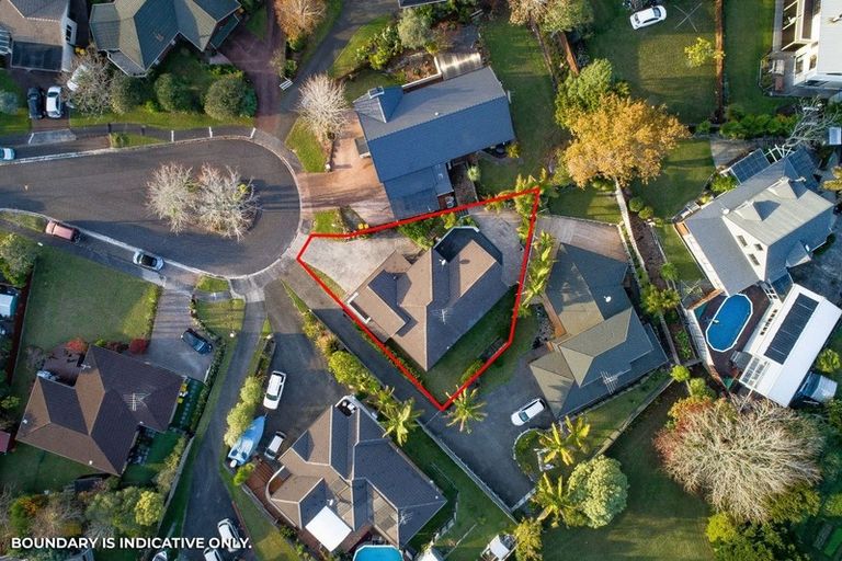 Photo of property in 23 Kerlin Crescent, West Harbour, Auckland, 0618