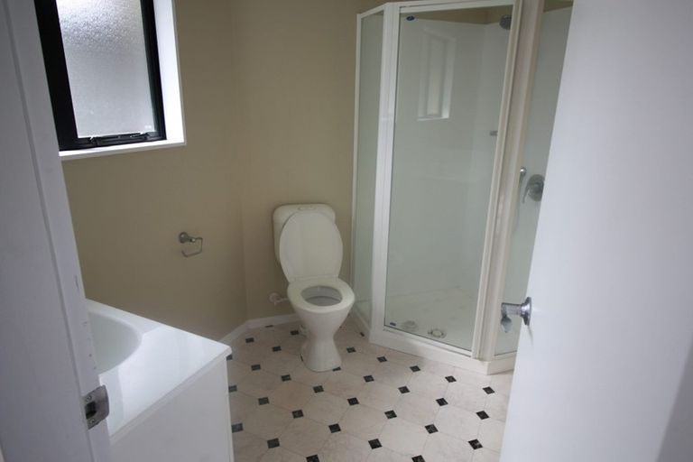 Photo of property in 17 Cleveland Heights, Kelvin Grove, Palmerston North, 4414