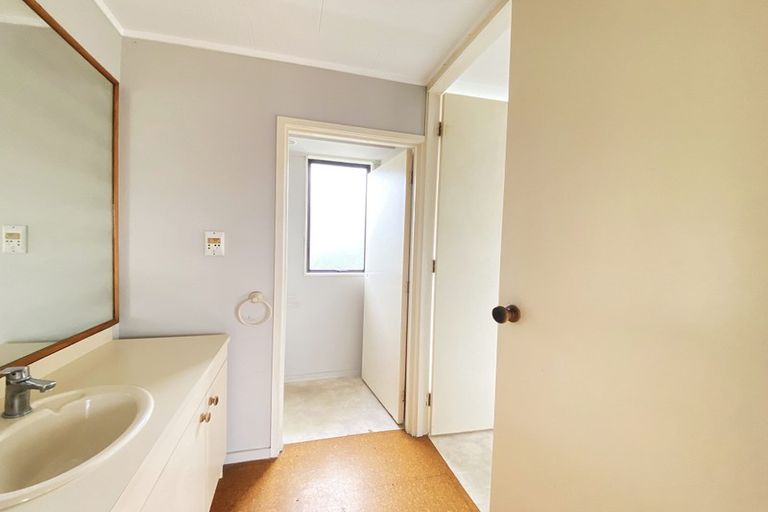 Photo of property in 19 Sunningdale Street, Wattle Downs, Auckland, 2103