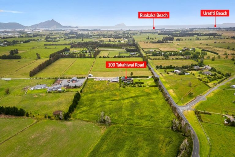 Photo of property in 100 Takahiwai Road, Ruakaka, Whangarei, 0171