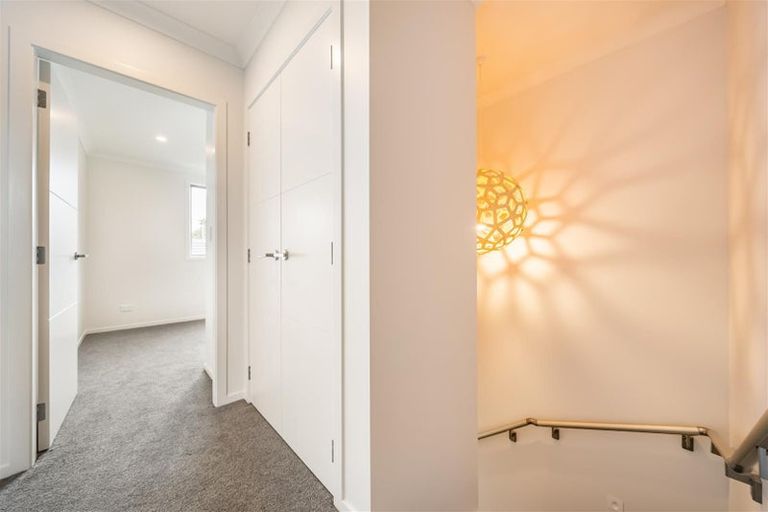 Photo of property in 44b Pine Avenue, Upper Hutt Central, Upper Hutt, 5018