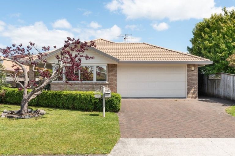 Photo of property in 17 Lilac Place, Otumoetai, Tauranga, 3110