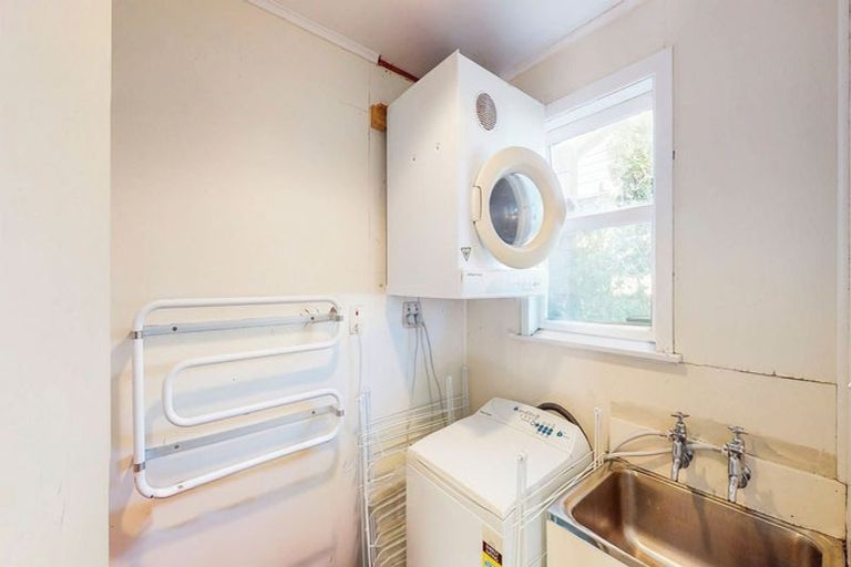 Photo of property in 12 Baylands Drive, Newlands, Wellington, 6037