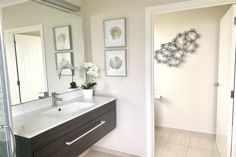 Photo of property in 14 Haast Place, Poraiti, Napier, 4112