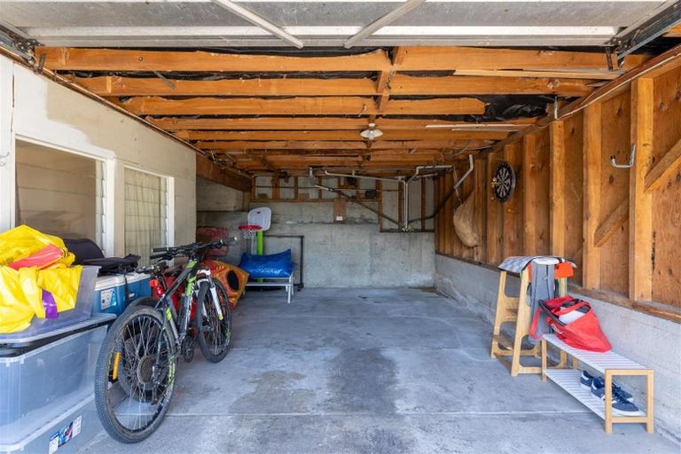 Photo of property in 68 Arapiki Road, Stoke, Nelson, 7011