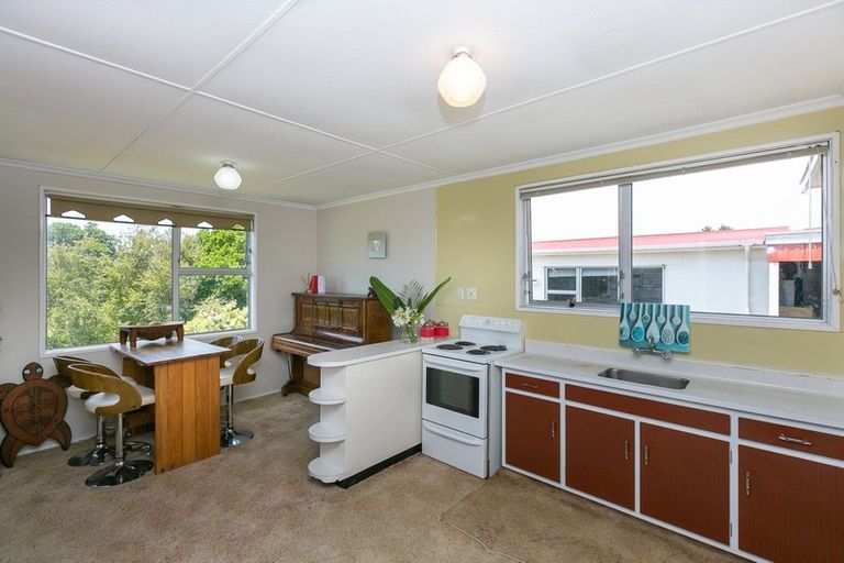 Photo of property in 403 Devon Street West, Lynmouth, New Plymouth, 4310