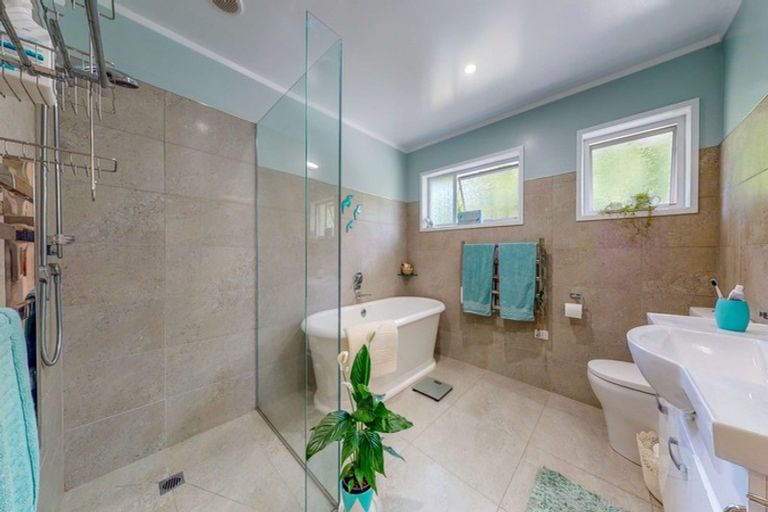 Photo of property in 530 Thames Coast Sh25 Road, Te Puru, Thames, 3575