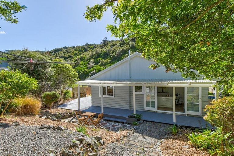 Photo of property in 57 Rangituhi Crescent, Takapuwahia, Porirua, 5022