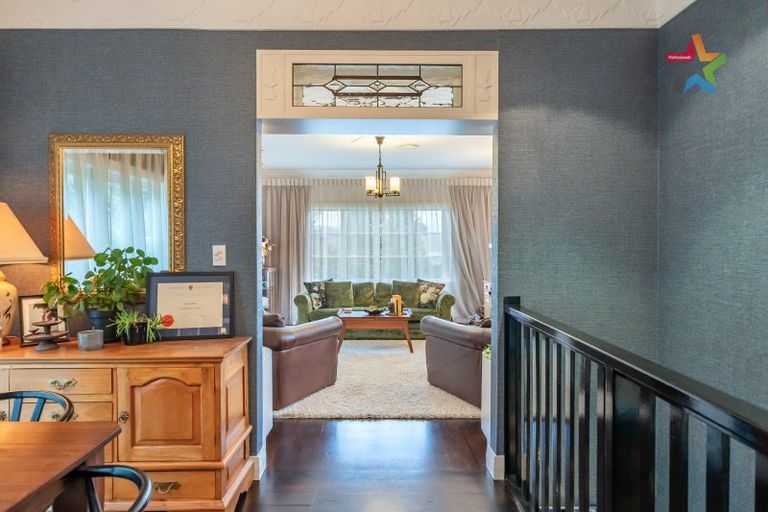 Photo of property in 34 Singers Road, Korokoro, Lower Hutt, 5012