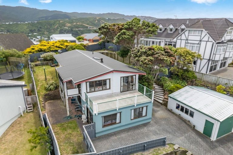 Photo of property in 174 Buckley Road, Southgate, Wellington, 6023