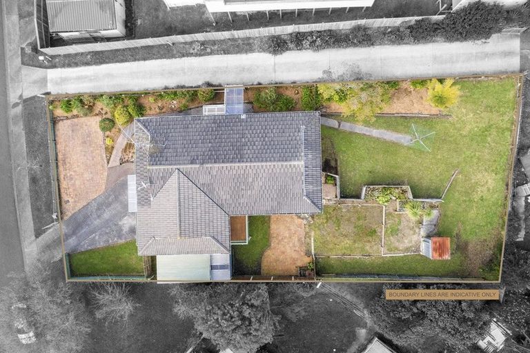 Photo of property in 43 Gallony Avenue, Massey, Auckland, 0614