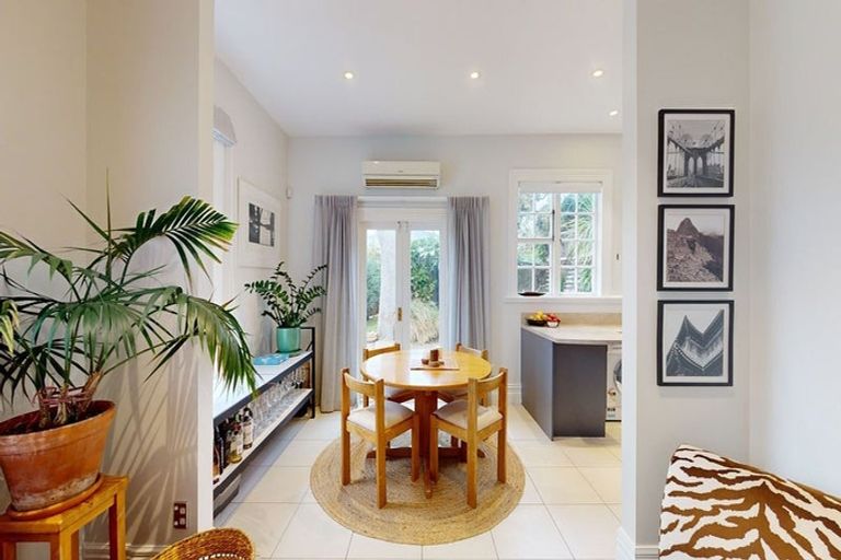 Photo of property in 15 Chilka Street, Berhampore, Wellington, 6023