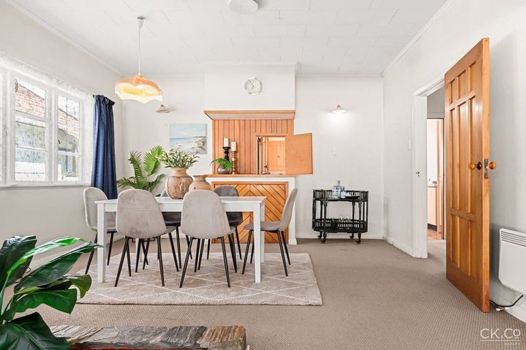 Photo of property in 13 Mahoe Street, Eastbourne, Lower Hutt, 5013