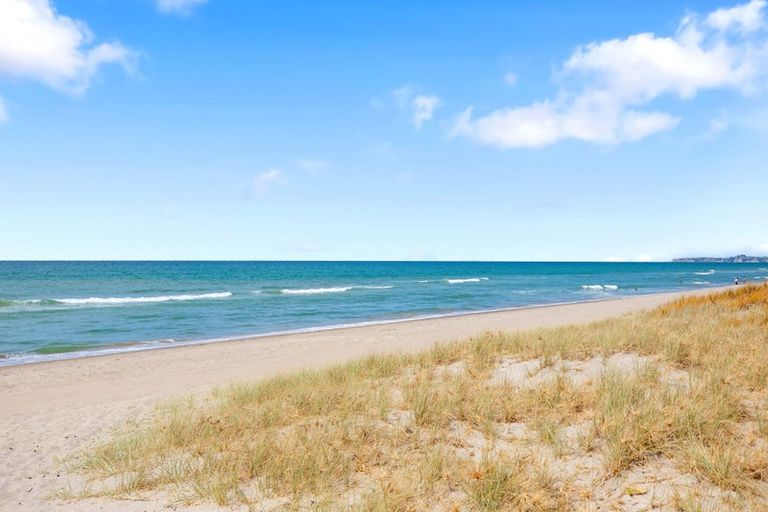 Photo of property in 41 Matene Place, Papamoa Beach, Papamoa, 3118