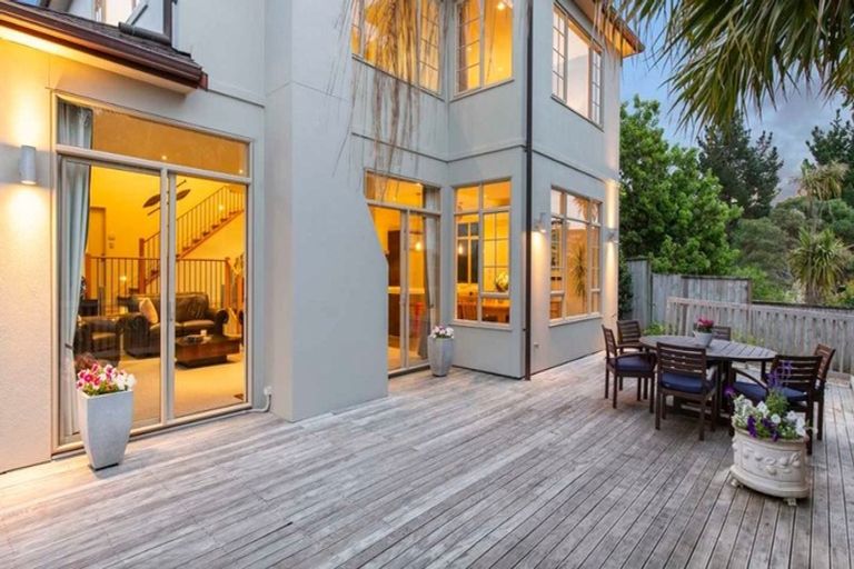 Photo of property in 68 Saddleback Rise, Murrays Bay, Auckland, 0630