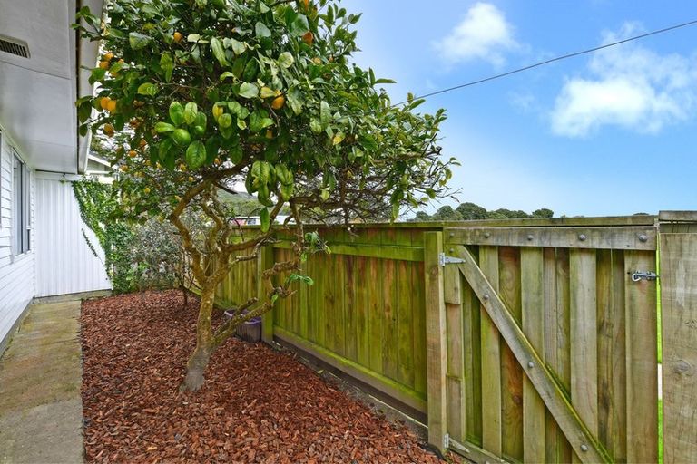 Photo of property in 51b Brook Street, Waterloo, Lower Hutt, 5011