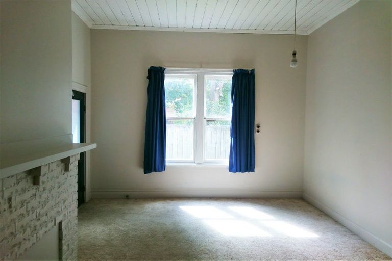 Photo of property in 8 Rolleston Street, Hokowhitu, Palmerston North, 4410